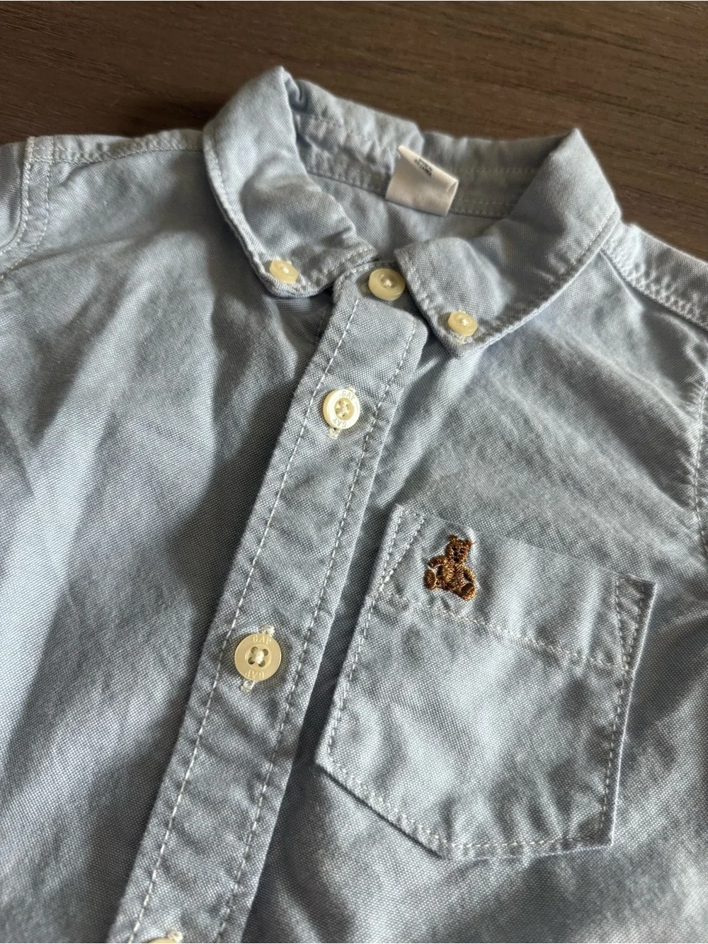GAP Light Blue Short-Sleeve Button-Down Shirt with Embroidered Pocket